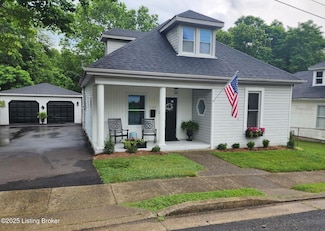209 N Cedar St, La Grange, KY 40031