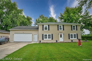 10100 Clark Rd, Davison, MI 48423