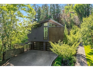 4255 SW Bertha Ave, Portland, OR 97239