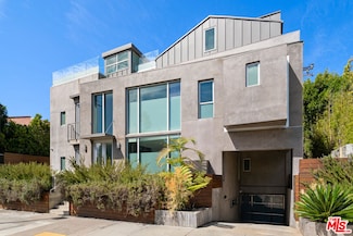 2009 Montana Ave, Santa Monica, CA 90403