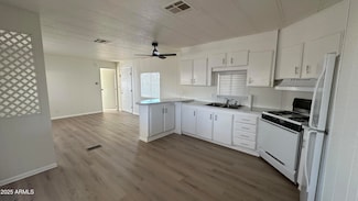 8730 E Dolega Ave, Mesa, AZ 85208