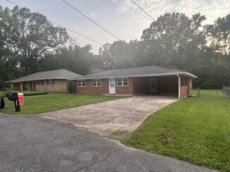 8995 Gov Pleasant Dr, Baton Rouge, LA 70811