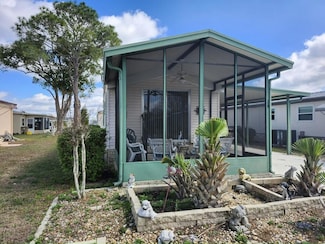 14 Driftwood Ln Unit 127, Fruitland Park, FL 34731
