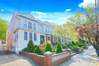 5911 Fresh Pond Rd, Maspeth, NY 11378