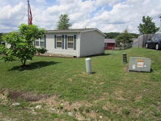 1650 Blue Spruce Dr, Christiansburg, VA 24073
