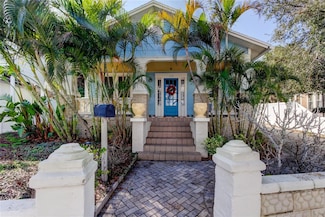 115 Athens St, Tarpon Springs, FL 34689