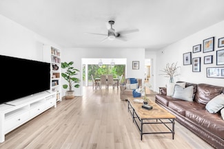 3725 Lincoln St, Hollywood, FL 33021