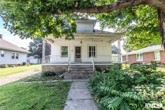 309 S Monroe St, MacKinaw, IL 61755