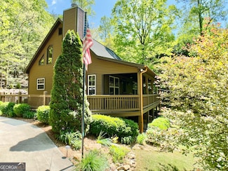 797 Henderson Rd, Young Harris, GA 30582