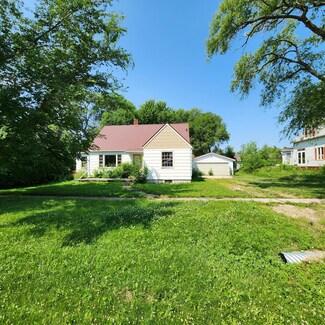727 Sherman St, Leola, SD 57456