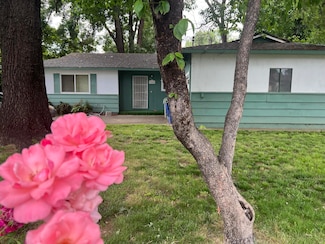 7040 Reflection St, Redding, CA 96001