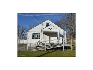 136 E Ravenwood Ave, Youngstown, OH 44507