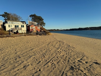 20 D Knollview Rd Unit 20D, Bourne, MA 02532