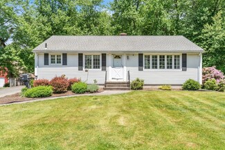 22 Elmcrest St, East Longmeadow, MA 01028