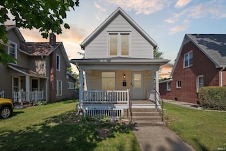 819 S 8th St, Goshen, IN 46526