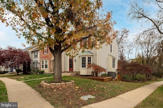 14201 Oakpointe Dr, Laurel, MD 20707