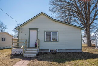 74 Bering St E, Milltown, WI 54858