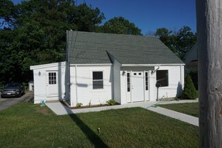 74 Rockland Rd, Auburn, MA 01501