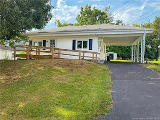 570 Franklin St, Corydon, IN 47112