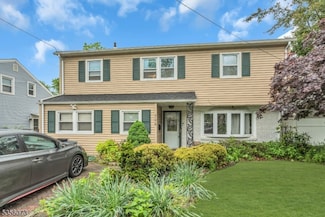 706 W Milton Ave, Rahway, NJ 07065