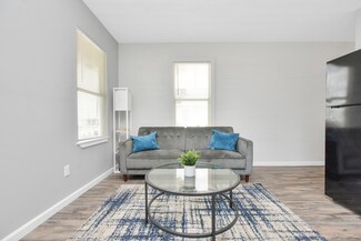 1801 Roosevelt St Unit 1801, Houston, TX 77012