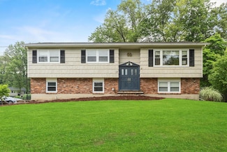 23 Old Brick Rd, New City, NY 10956