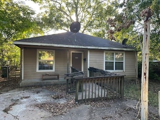 2125 10th Ave, Port Arthur, TX 77642