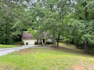 6854 Justin Dr, Loganville, GA 30052