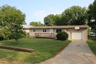 25458 140th St, Spirit Lake, IA 51360