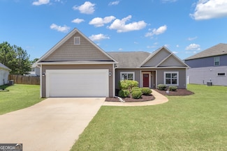 502 Creekside Dr, Lagrange, GA 30240