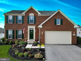 33 Ian Ct, Bunker Hill, WV 25413