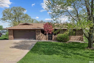 303 Bruce Ave, Milan, IL 61264