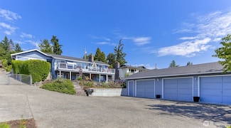 3619 Harbel Dr NE, Bremerton, WA 98310