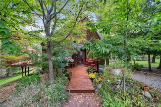 363 Elmwood Ave, East Aurora, NY 14052