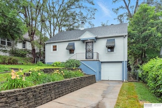 4811 Binney St, Omaha, NE 68104