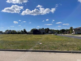 101 Apache Way, Groveland, IL 61535