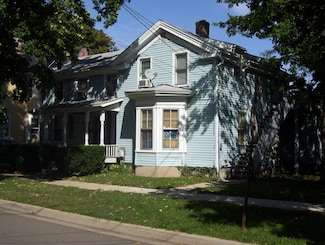 417 Oak St, Kalamazoo, MI 49007