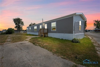 27696 Oregon Rd, Perrysburg, OH 43551