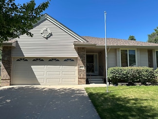 2118 Dana Ln, Papillion, NE 68133