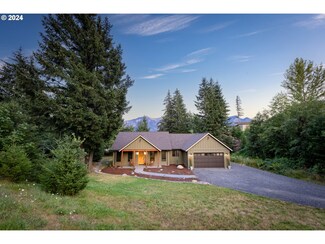 1070 NW Iman Loop Rd, Stevenson, WA 98648
