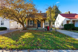 23809 Normandy Ave, Eastpointe, MI 48021