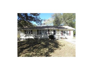 7316 NW Park Forest Ln, Kansas City, MO 64152