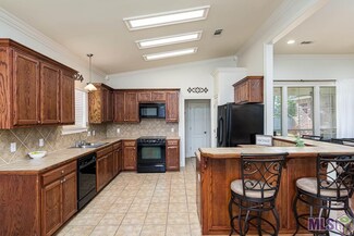 18152 Jefferson Ridge Dr, Baton Rouge, LA 70817