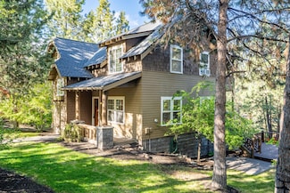 160 NW 17th St, Bend, OR 97701