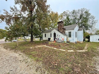 107 N Springfield St, Cuba, MO 65453