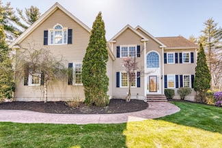 9 Juniper Rd, Upton, MA 01568