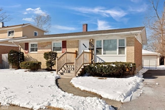 15666 Woodlawn Ave E, South Holland, IL 60473