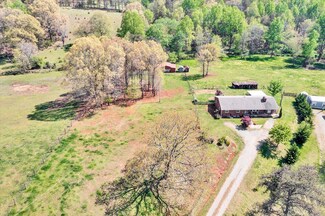 1199 Penn Hollow Rd, Moneta, VA 24121