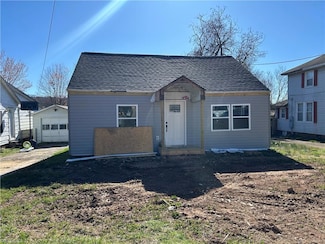 209 N 6th Ave, Mayodan, NC 27027