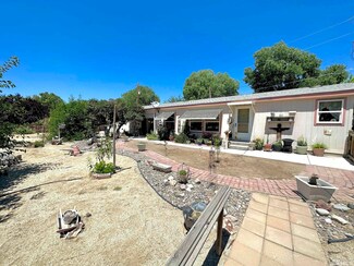 725 Miller Ln, Fernley, NV 89408